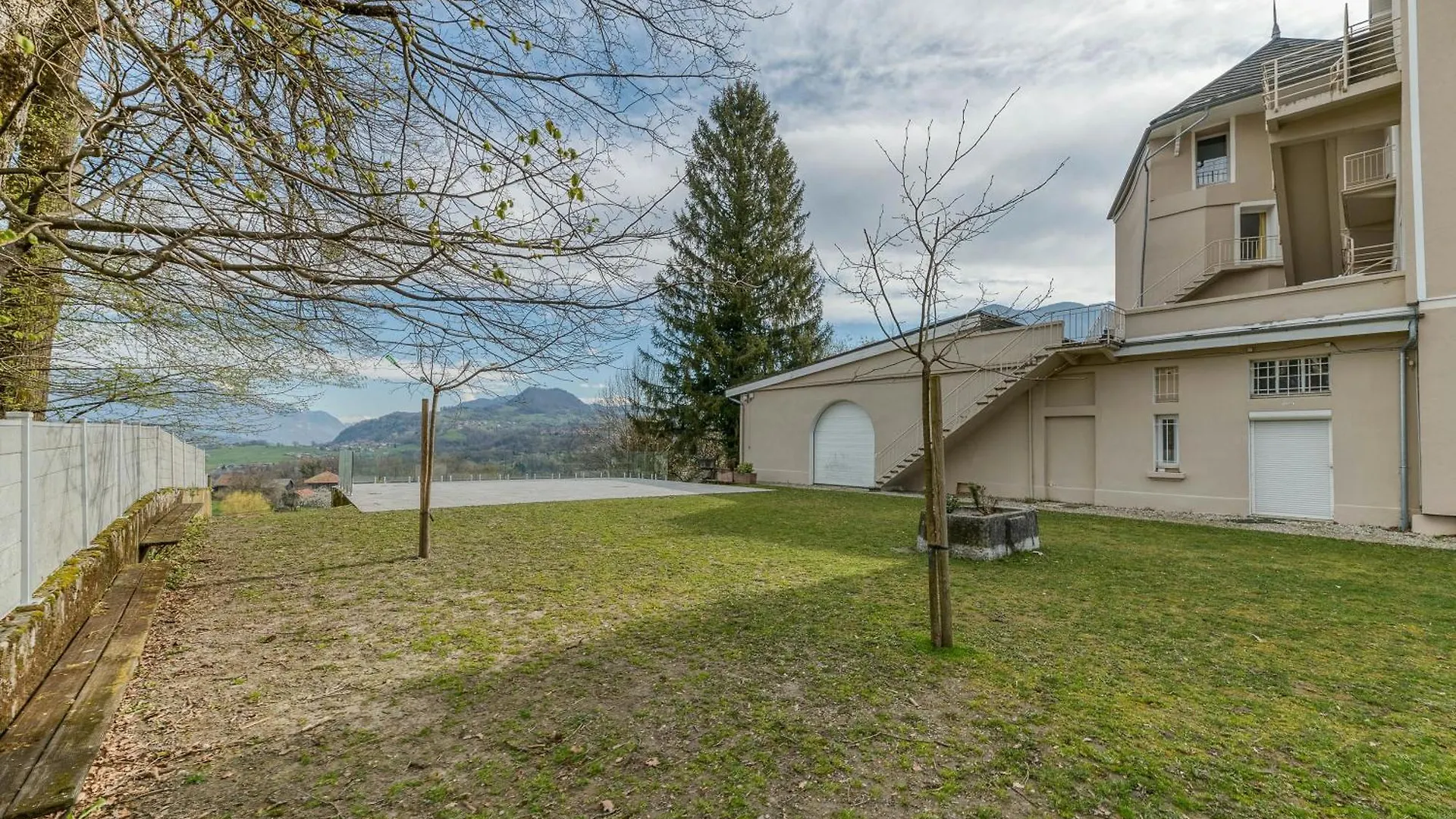 Logis Belledonne Apartment Arvillard